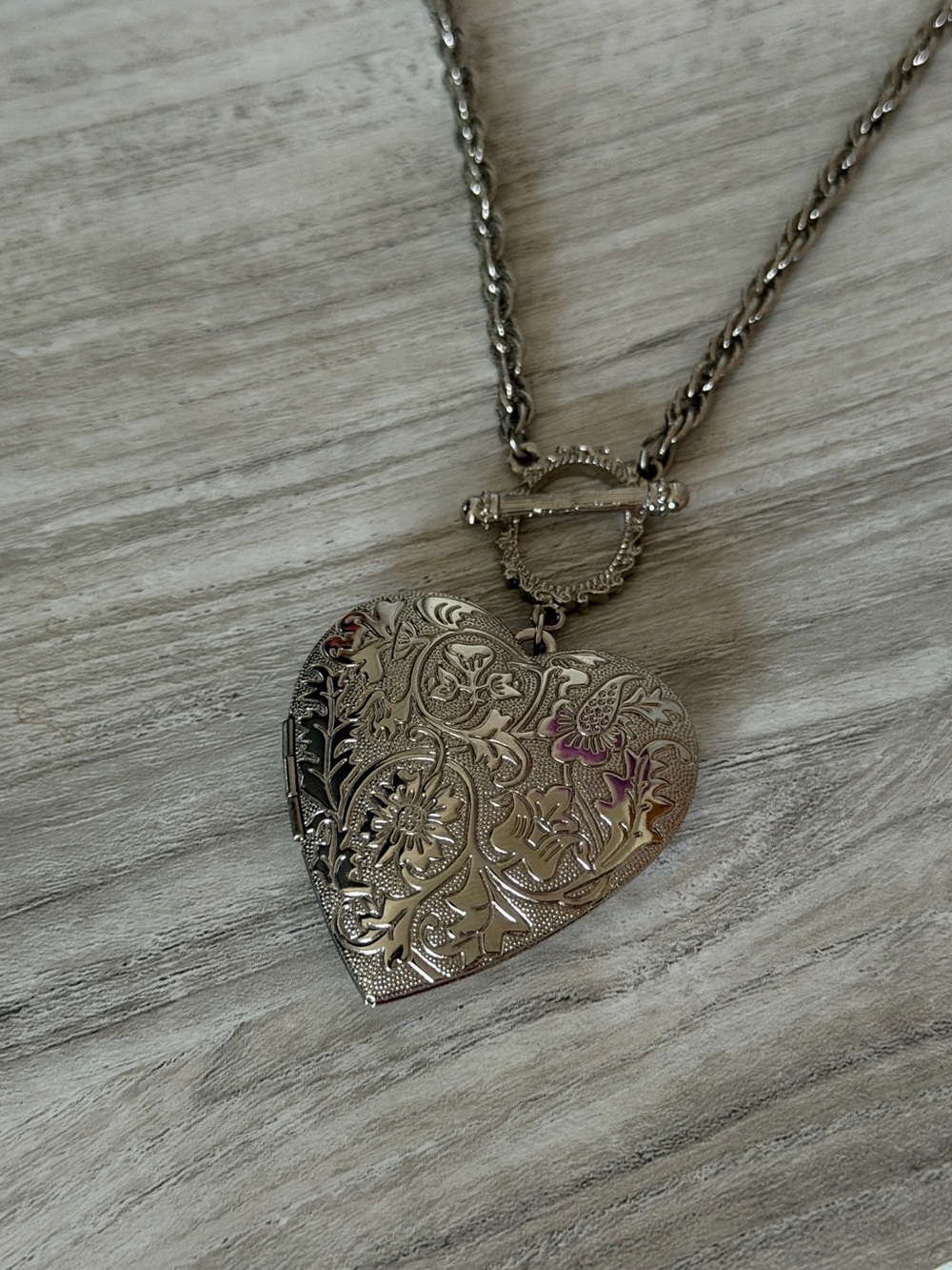 1928 Silver Heart Locket Necklace 26” - Picture 3 of 6